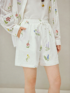 INMAN | Fresh Embroidered Loose Legged Shorts