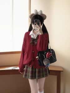 Christmas Knitted Sweater Loose Cardigan New Year Womens Fashion Sweet College Style Cotton Bubble Sleeve V-neck Thickened