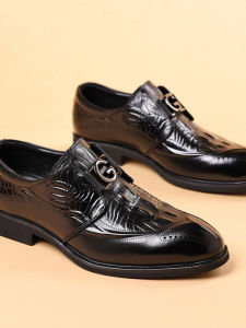 Genuine Leather Easy-on Mens Business Casual Shoes Carved Design