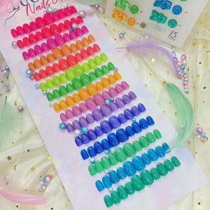 LZ300 เล็บปลอมเจลแท้พร้อมติด ฟรีกาว+ตะไบ และของแถมสุด cute