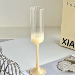 Wedding Gift Elegant Pink Champagne Glasses Couple Toasting Glasses High-End Gradient Crystal Glasses for Newlyweds