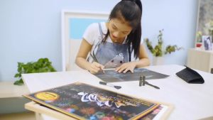Bộ 4 Tranh Cạo Than Tre Tự Hoàn Thành Bức Tranh Theo Mẫu DIY Tặng Kèm Bút Tre Cạo