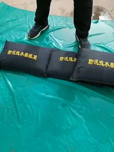 Benteng Anti Banjir Serap Air 40x60cm/FLood Pro Sack/Bantal Penahan Air Banjir