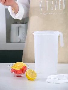 2.5L Refrigerator Cold Water Kettle Plastic Cold Water Pitcher High Temperature Beverage Kettle