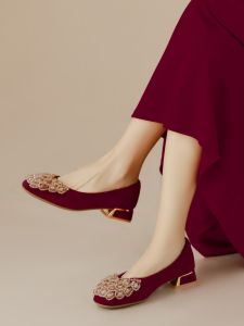 Red High Heel Wedding Shoes for Women Vintage Chinese Style Single Shoes with Rhinestones Bowknot Decoration Medium Heel