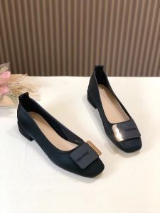 Genuine Leather Flat Bottom Work Shoes Womens Spring 2024 New Style Soft Leather Comfortable All Season Square Buckle Slip-On