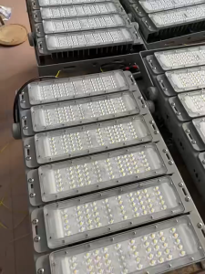 LED Flood Light 400W Outdoor Street Light IP66 Waterproof High Brightness for Stadium Warehouse & Construction Sites