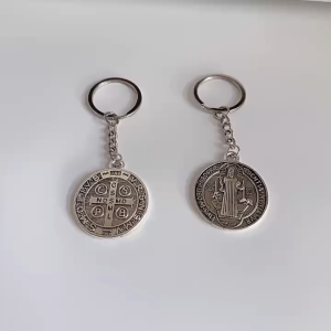 Ly eagle Factory wholesale Metal Medal St Benedict keychain Catholic patron saint benedict CSBP allergy resistant keychain