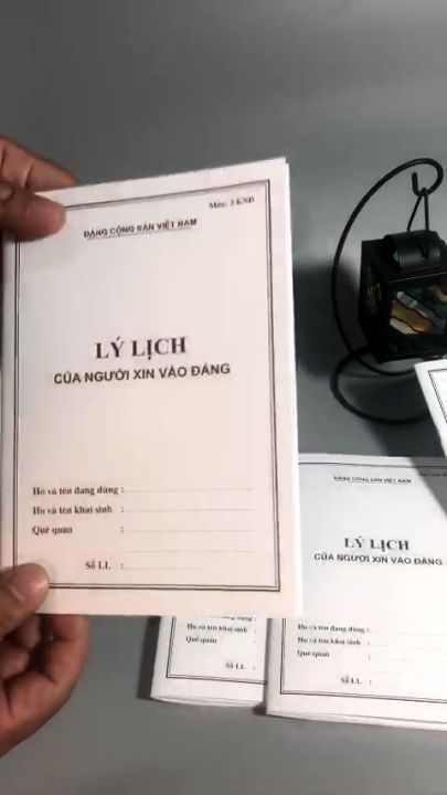 LÝ LỊCH CỦA NGƯỜI XIN VÀO ĐẢNG mẫu 02-KNĐ ( Loại 28 trang, 32 trang và ...