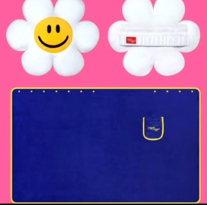 หมอนตุ๊กตาดอดไม้ Smile We Love หมอนอิง Cushion Blanket ผ้าคลุมตัว Wiggle Wiggle แท้ 100% พร้อมส่งจ้า