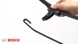 Bosch Aerotwin U-Hook Car Wiper Pair Set for Hyundai Avante 15-19 (26"/16")