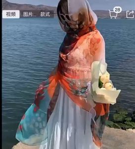 Hijab Syal Jumbo Segi Empat Syal Scarft Hijab Glamour Motif