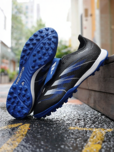 adidas | PREDATOR Large Tongue TF Soccer Shoes