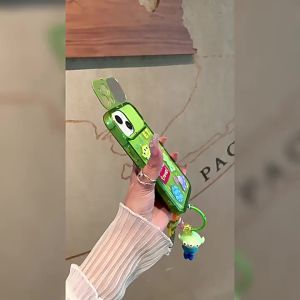 Vivo V40 V29 V27 5G Case Vivo V40 V27 Pro 5G Cartoon Toy Strawbery Bear Alie With 3D Doll Ornament Flip Make Up Mirror Phone Case