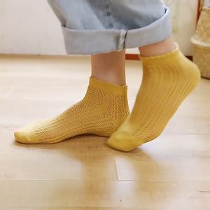 Trendy Store-P252 Kaos Kaki Wanita Motif Polos Pattern Garis Korean Style / Kaus Kaki Pola Pendek