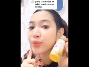 Facial Wash Saffron Sabun Wajah Saffron Lemon Mencerahkan Wajah Facial Wash Saffron