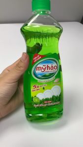 Nước rửa chén Mỹ hảo tinh chất trà xanh chai 390g