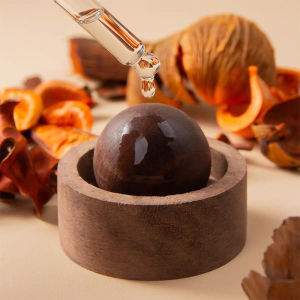 1 Pcs Creative Ornament In The Shape Of A Sphere For Diffusing The Fragrance Of Aromatherapy Black Walnut Car Diffuser Wood