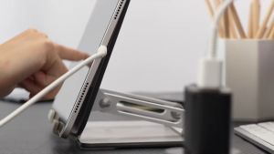 Yesido YC43 PD 20W USB-C / Type-C + 8 Pin Travel Charger with 1m Type-C to 8 Pin Cable UK Plug(White)