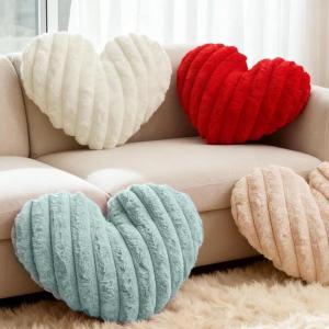 Heart-Shaped Plush Throw Pillow Comfortable Cute Mattress and Sofa Decor Cushion Chair Cushion floor cushion Throw Pillows