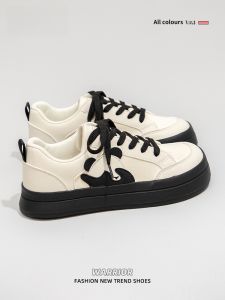 Warrior | รองเท้าผ้าใบพื้นหนาและนุ่ม