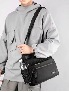 ARCTIC HUNTER กระเป๋าผู้ชาย กระเป๋าสะพาย ผช กระเป๋าสะพายข้างผู้ชาย กระเป๋าสะพาย ผู้ชาย ข้างความจุขนาดใหญ่หลายชั้นของผู้ชายน้ำหนักเบาแฟชั่นของผู้ชายกระเป๋ากันน้ำสำหรับการเดินทาง