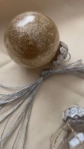 AKSESORIS HIASAN BOLA POHON NATAL SNOW CHRISTMAS BALL 6CM ISI 30 BULAT