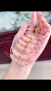 Vòng tay cáp ngũ điếu mix với linh vật phong thuỷ chất liệu bằng đá thạch anh hồng VT0123