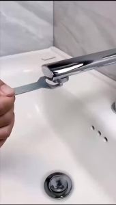 SADIE หมุนได้หมุนได้ หัวฉีดก๊อกน้ำ 1080 ° ค่ะ ตัวขยายก๊อกน้ำ ก๊อกน้ำในครัว เครื่องเติมอากาศ ก๊อกน้ำในห้องน้ำ