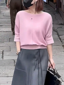 QINGNAER | Pink Gentle Style Loose Round Neck Half Sleeve Knit Top for Women