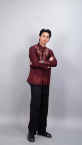 Swipe Up Kemeja Batik Pria Modern Slimfit Wagayama Maroon