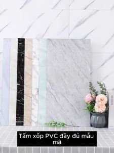 10 tấm xốp nhựa dán tường pvc kích thước 60 cm x 30 cm mặt sau có sẵn keo kèm lớp giấy bạc chống cháy cách nhiệt