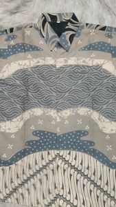 Galeri Batik Ardev - Atharwa Kemeja Batik Pria Lengan Pendek Reguler Atasan Batik Warna Krem