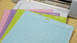 Cuộn Vinyl Bền Bỉ Dùng Cho Máy Cricut Maker 3/Explore 3 - Vật Liệu Decal Dán 12x36in/12x60in/12x120in Tự Dính Dùng Trang Trí Thủ Công DIY