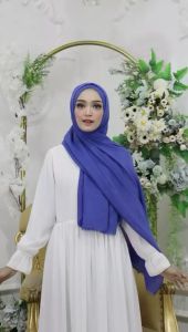 Pashmina Katun Hero & Rawis: Aksesori Pashmina untuk Musim Dingin