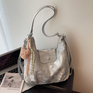 Trendy Chain Womens Large Capacity Crossbody Bag Fashionable Single Shoulder Bag 2025 New Double Shoulder Bag Korean Style