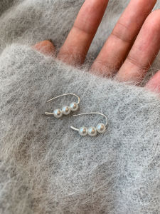 CAFFTI | S925 Sterling Silver Pearl Lightweight Luxury Earrings