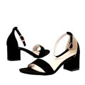 Korean fashion chunky heels takong less one two size. 