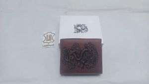 Dompet Kulit Sapi Logo Dragon: Dompet Lipat Pria Berkualitas