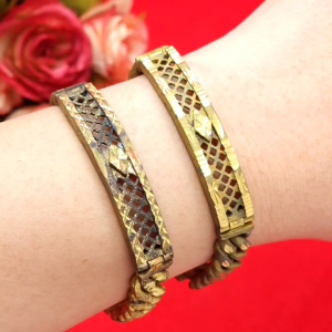 สร้อยข้อมืองานดิบทองเหลืองลายเลสคั่นโค้งฉลุลาย ความยาว 6.5 นิ้ว งานดิบไม่ได้ชุบ ทองเหลืองโบราณ ใส่ได้ทุกโอกาส พร้อมส่ง