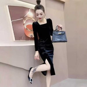 เรียบหรู Velvet Square ปกเสื้อ เดรส ผู้หญิง ฤดูใบไม้ผลิ ฤดูใบไม้ร่วง กระดุมสไตล์จีน สีดำ เดรส แก้ไขแบบวินเทจ ผ่าชาย ชุดกี่เพ้า