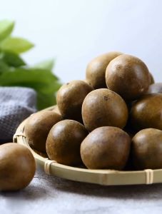 BUAH LOHANKUO LO HAN KUO LO HAN GUO HERBAL ALAMI ASLI SEGAR UNTUK TENGGOROKAN PANAS DALAM BATUK