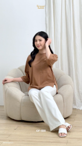 FOREVER SWEET T-shirt Olivia Atasan Wanita