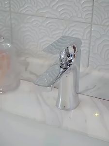 Kohler | Hot and Cold Bathroom Basin Faucet