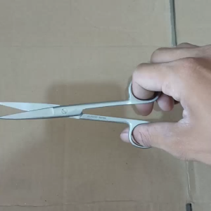 Gunting Operasi Bengkok 14cm Tajam-Tajam Bahan Stainless Steel Terdaftar di Kemenkes RI