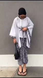 Setelan Kebaya Batwing Wanita: Elegan & Nyaman