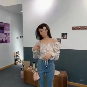 เสื้อเชิ้ตผู้หญิง แฟชั่นสำหรับสตรี สีสันสีสด เสื้อเชิ้ตแขนยาวตัวสั้น เอวลอยมินิมอล 🔥เสื้อเชิ้ตชีฟอง