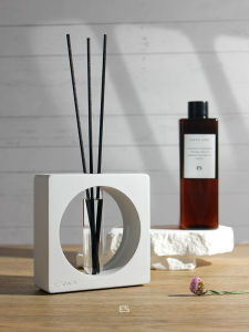 Aromatherapy For Home Indoor Long-Lasting Essential Oil Fragrance. Spreading Bedroom Rattan Fragrance Decorative Flower Vase Diffuse Classy Living Room