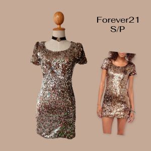 เดรสเลื่อมสีน้ำตาลไล่เฉดสี ( N222 ) เลื่อมวาวสวย ตัดเข้ารูป ซิปหลัง Size S : มือสอง