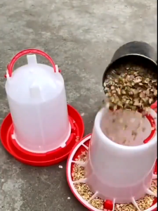 【COD】2pcs 2.5 Kg Automatic Chicken Feeder Drinker Fowl Chicken Poultry Breeding Water Food Feeder Dispenser